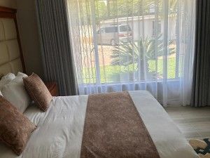 1 Bed, 2 Bed + 3 Bed Units to let in GREENGROFT