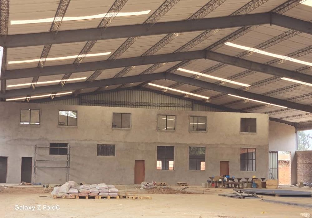 1000 m² Warehouse & Factory for Rent in Bluff Hill, Harare West