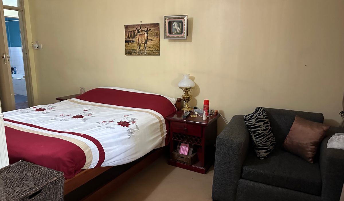 2 bed garden flat for sale in Avonlea.