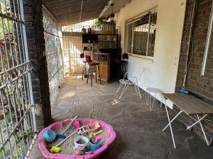 2 bed garden flat for sale in Avonlea.