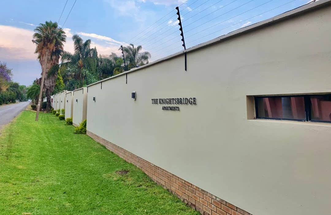 2 Bedroom Apartment for Sale in Newlands 