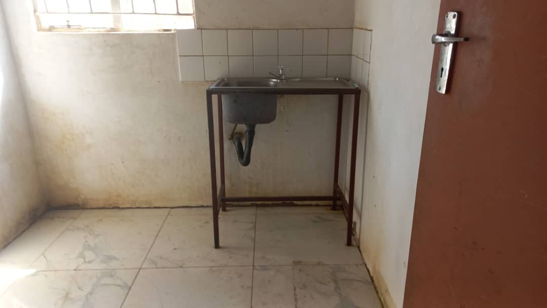 2 Bedroom Cottage for Rent in Budiriro 4 