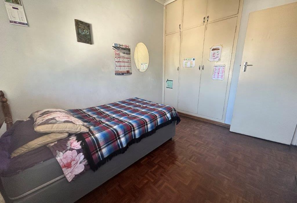 2 Bedroom Duplex Flat for Sale in Avondale 