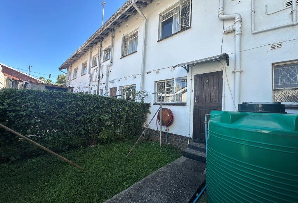 2 Bedroom Duplex Flat for Sale in Avondale 