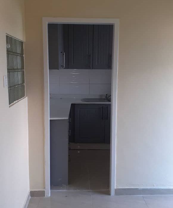 2  Bedroom Fat in the Avenues, Harare 