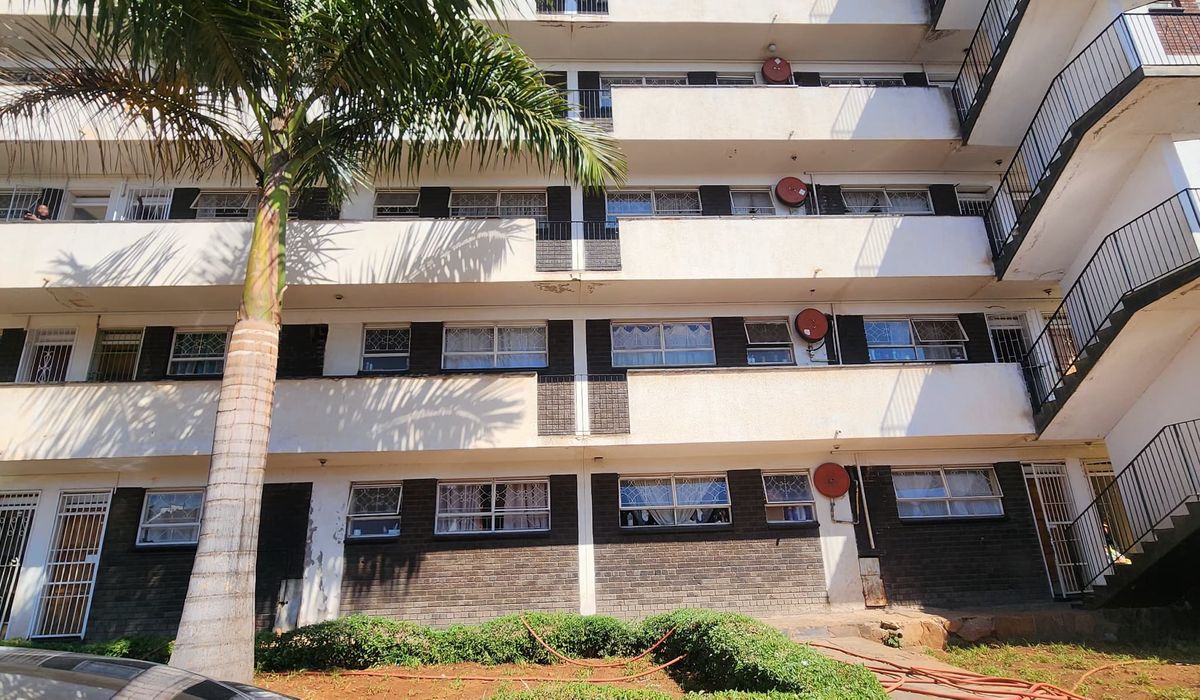 2 Bedroom Flat for Sale at Rosshire Heights, Harare CBD