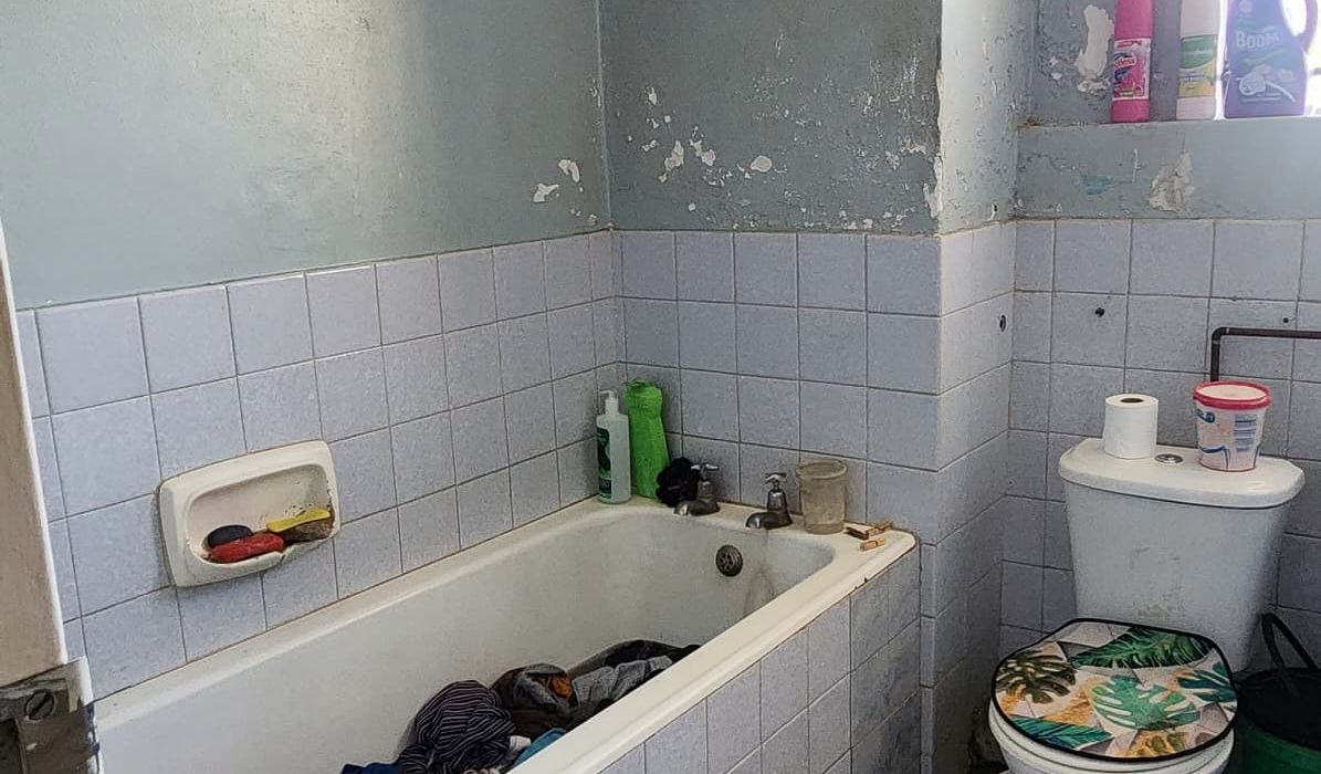 2 Bedroom Flat for Sale at Rosshire Heights, Harare CBD