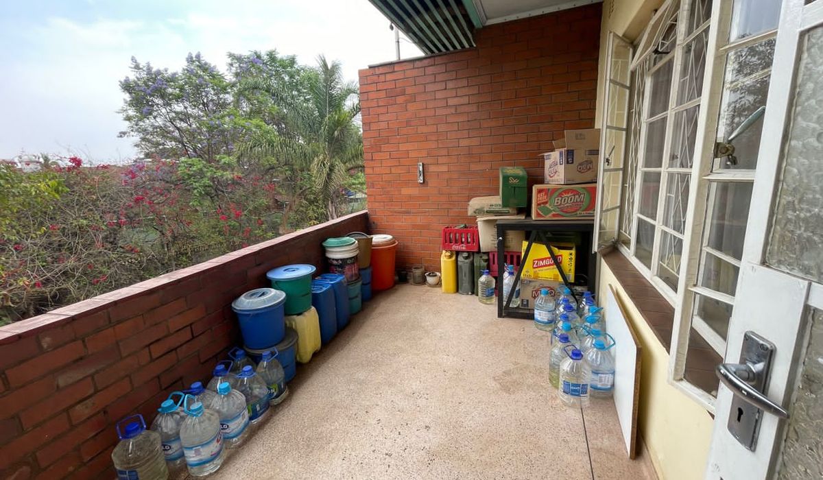 2 Bedroom Flat for Sale in Avondale West 