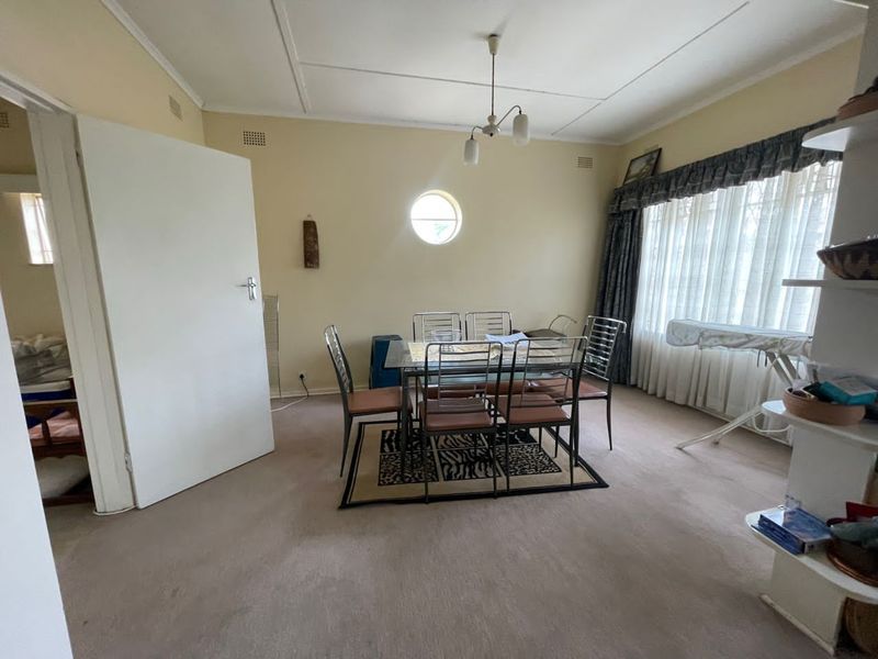 2 Bedroom Flat for Sale in Avondale West 