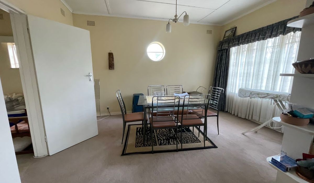 2 Bedroom Flat for Sale in Avondale West 