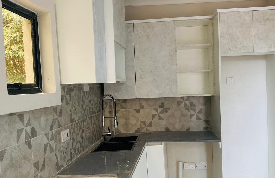 2 Bedroom Flats for Sale in Old Marlborough