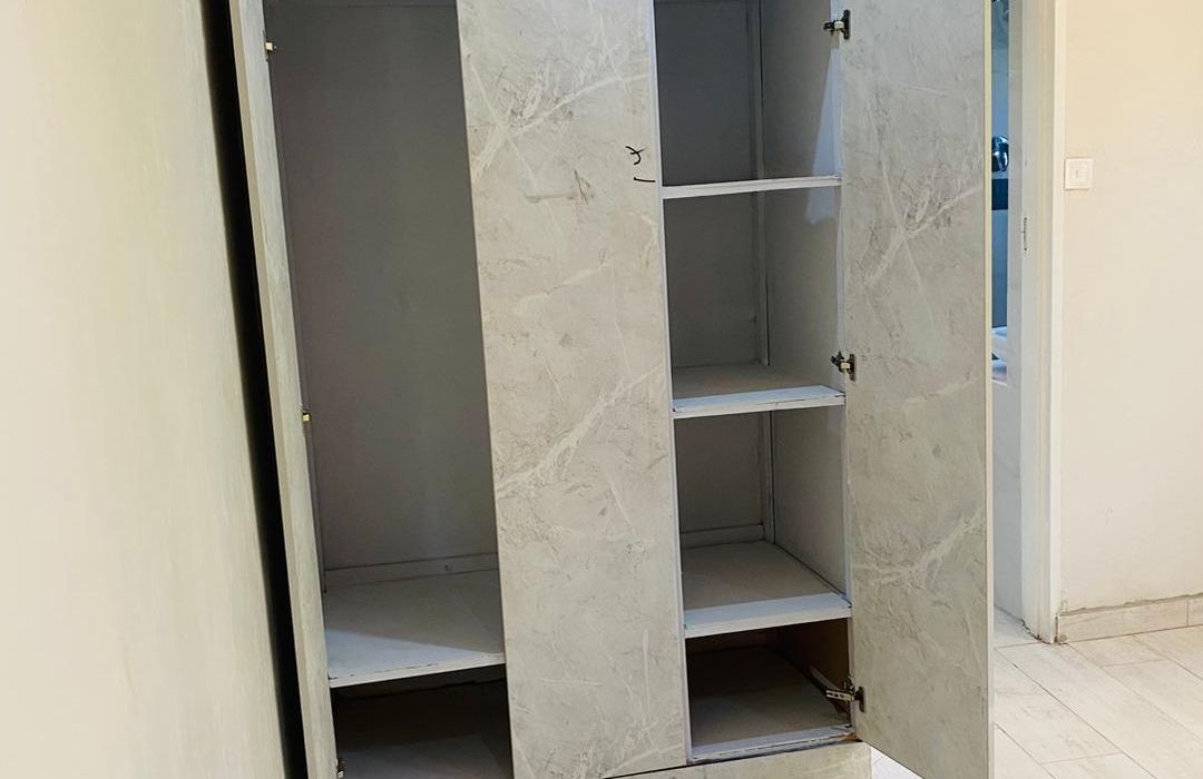 2 Bedroom Flats for Sale in Old Marlborough