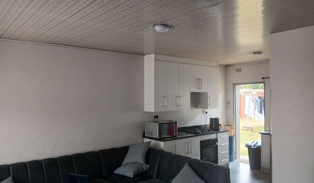 2 Bedroom Garden Flat for Rent in Tynwald North 
