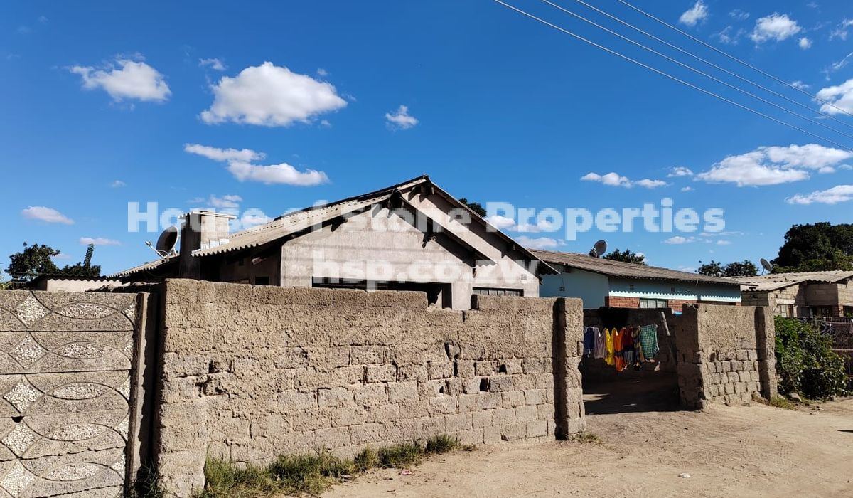 2 bedroom house for sale in Tafara