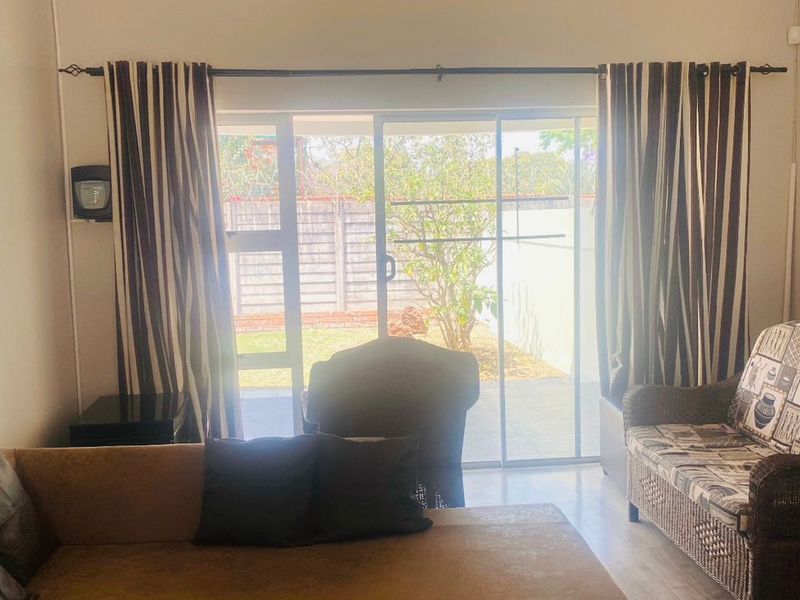 2 Bedroom House in Newlands for Rent 