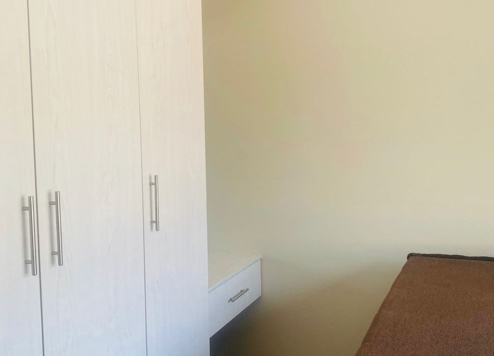 2 Bedroom House in Newlands for Rent 