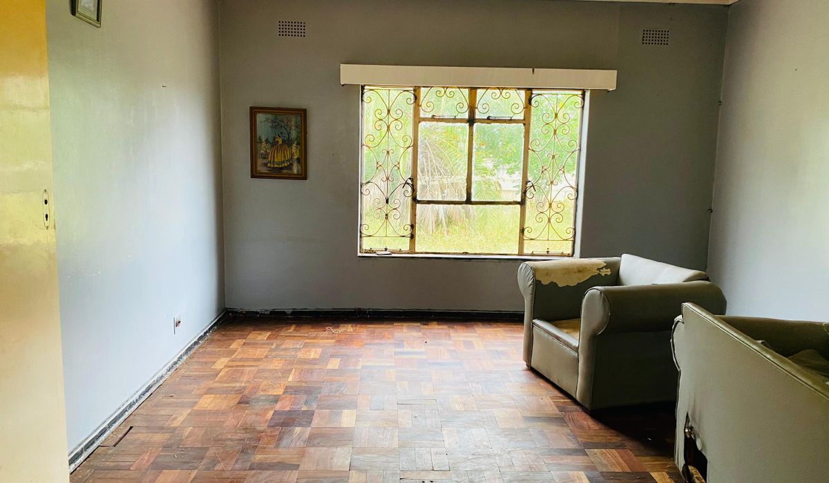 2 Bedroom House in Northend for sale 