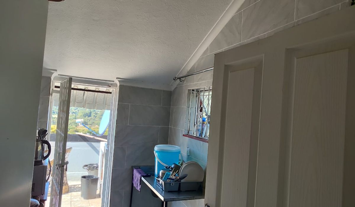 2Bed/1Bath Garden Flat in Greystone Park, Harare 