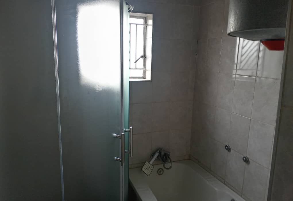 3 Bedroom, 2nd Floor Flat for Sale in New Marimba, Mufakose