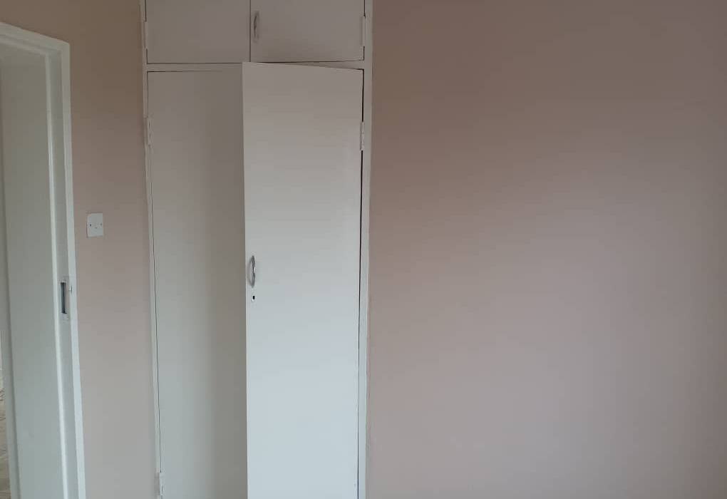 3 Bedroom, 2nd Floor Flat for Sale in New Marimba, Mufakose