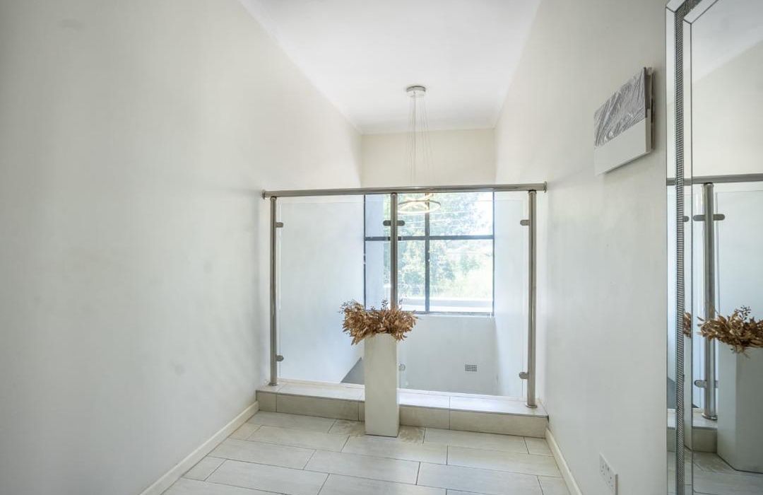 3 Bedroom Apartment for Sale in Greencroft 