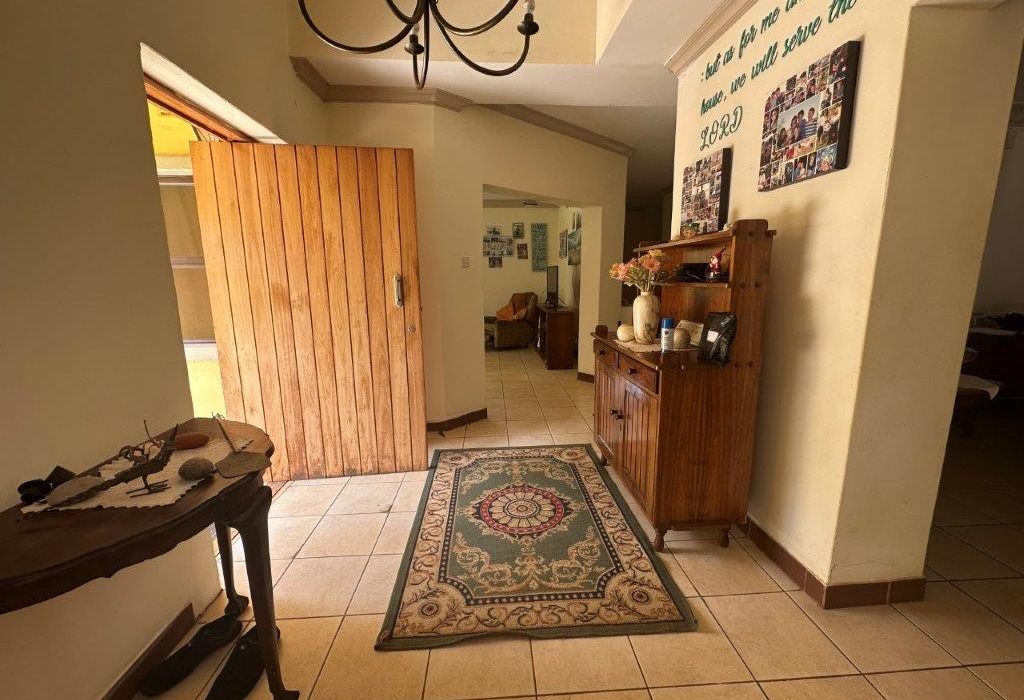 3 Bedroom Cluster for Sale in Pomona 