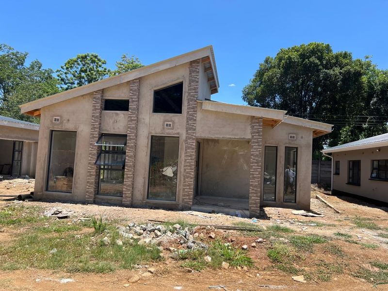 3 Bedroom Cluster House for Sale in Marlborough