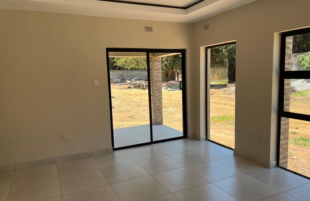 3 Bedroom Cluster House for Sale in Marlborough