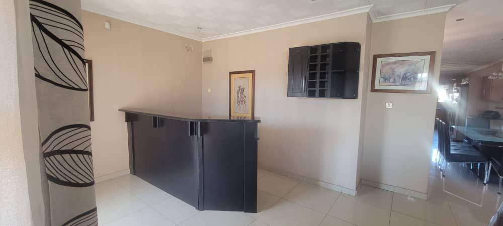 3 Bedroom Cluster House in Westgate for Rent 