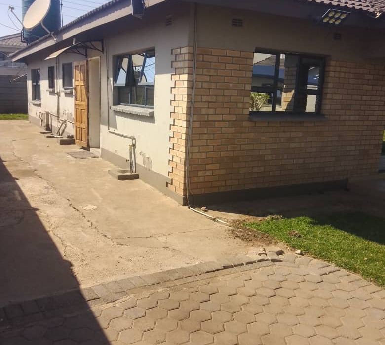 3 Bedroom Cottage for Rent in Ridgeview 