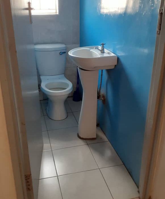 3 Bedroom Cottage for Sale in Manresa 