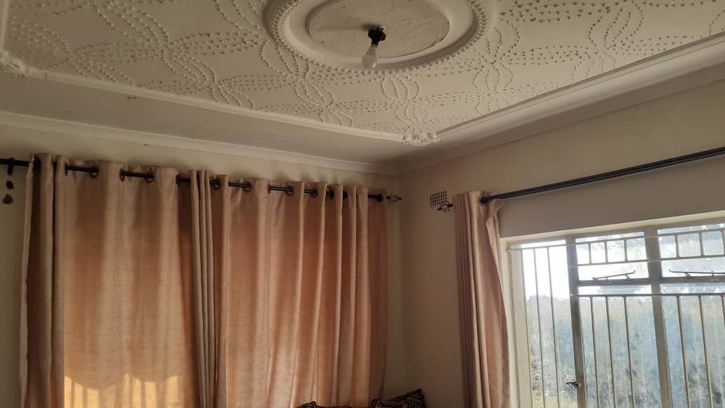 3 Bedroom Cottage for Sale in Manresa 