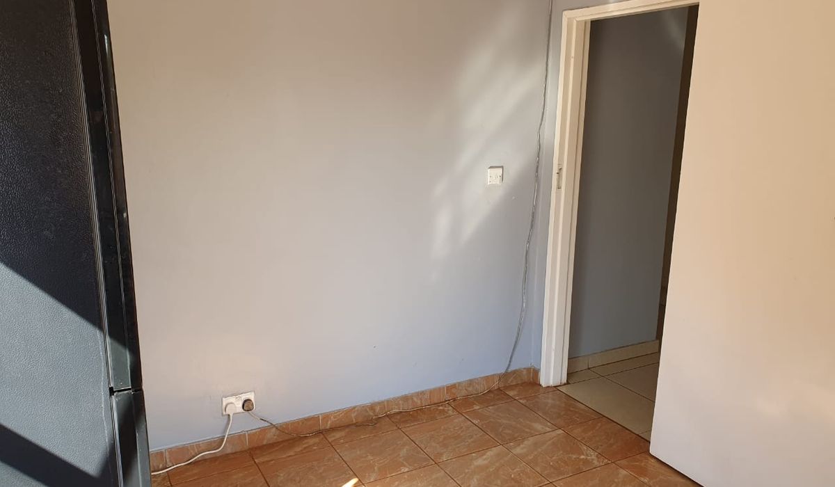 3 Bedroom Cottage in Gletwin for for Sale