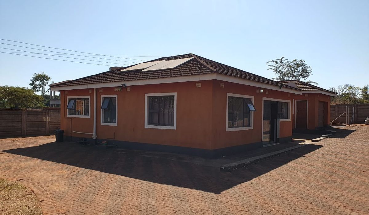 3 Bedroom Cottage in Gletwin for for Sale