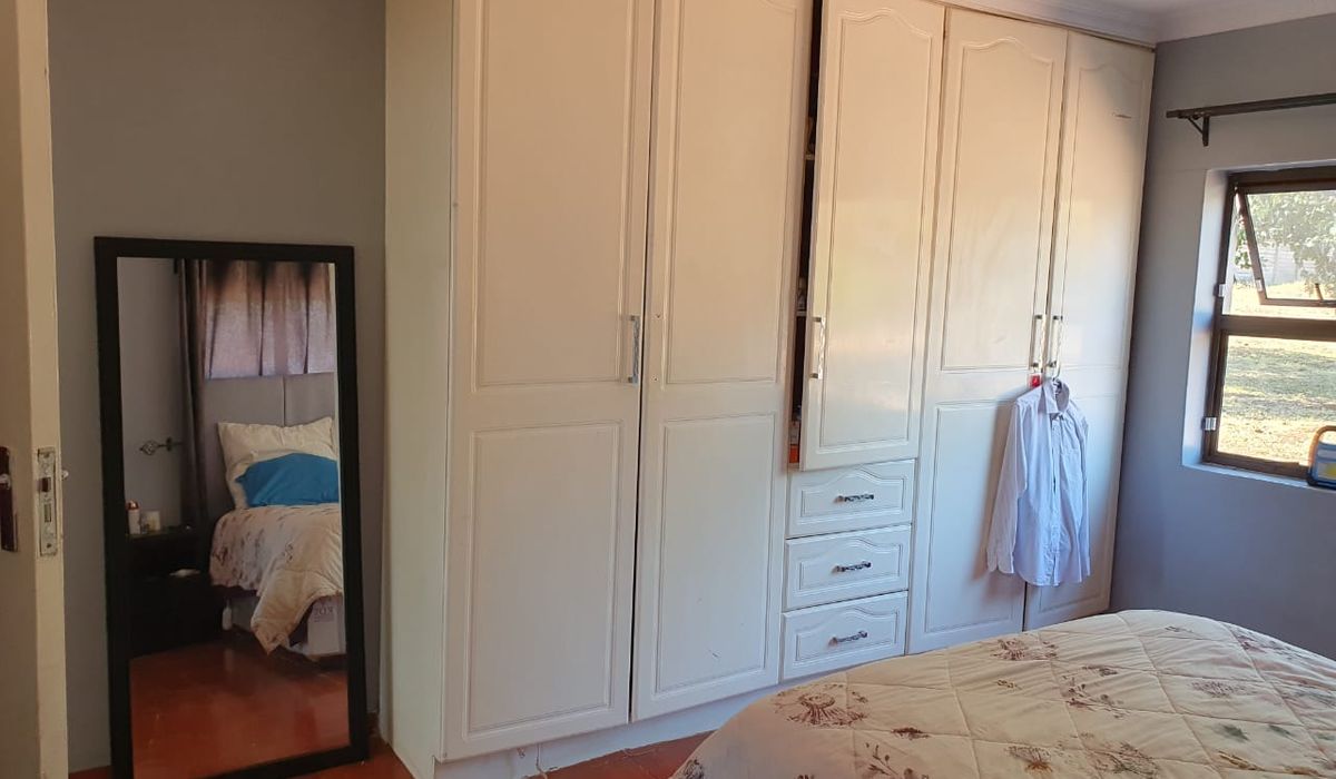 3 Bedroom Cottage in Gletwin for for Sale