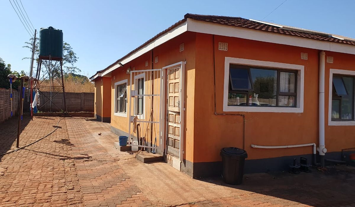 3 Bedroom Cottage in Gletwin for for Sale