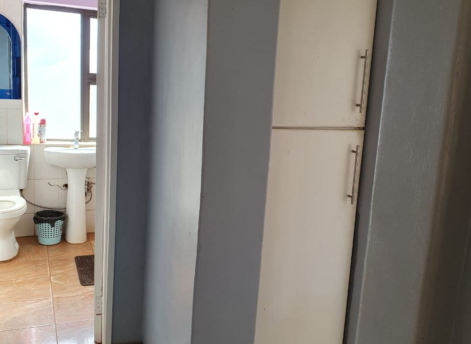 3 Bedroom Cottage in Gletwin for for Sale
