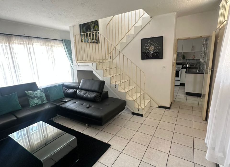 3 Bedroom Duplex Apartment for Sale in Avondale 