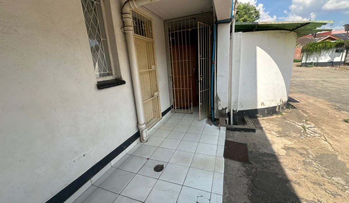 3 Bedroom Duplex Apartment for Sale in Avondale 
