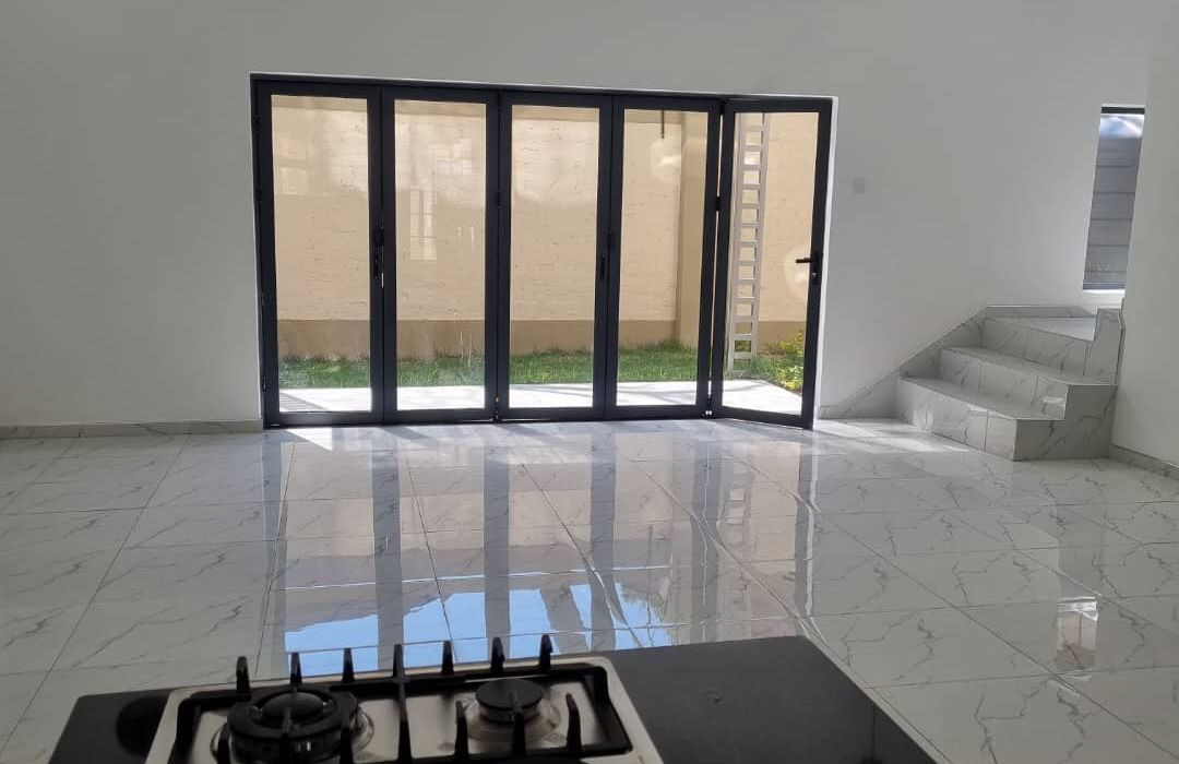 3 Bedroom Duplex Flat for Sale in Newlands 