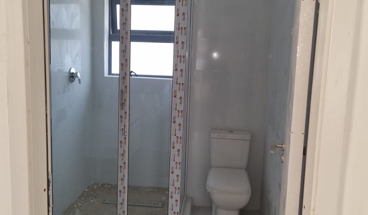 3 Bedroom Duplex Flat for Sale in Newlands 