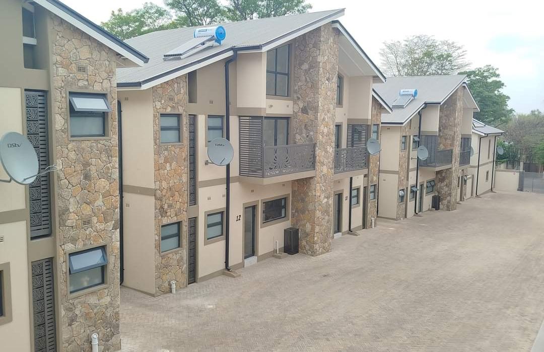 3 Bedroom Duplex Flat for Sale in Newlands 