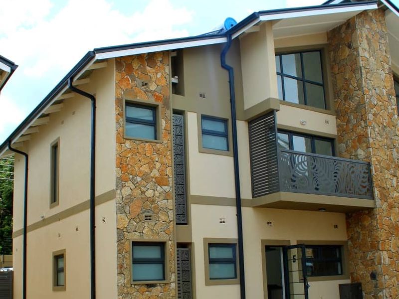 3 Bedroom Duplex Flat in Highlands for Sale 