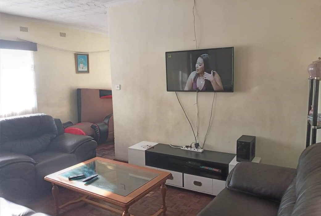 3 Bedroom Flat In Eastlea for Sale 