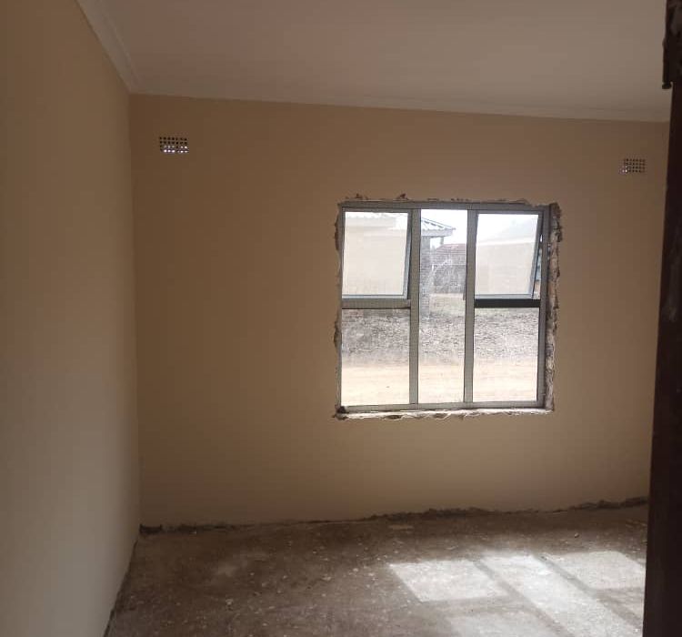 3 Bedroom Garden Flat for Sale in Marlborough