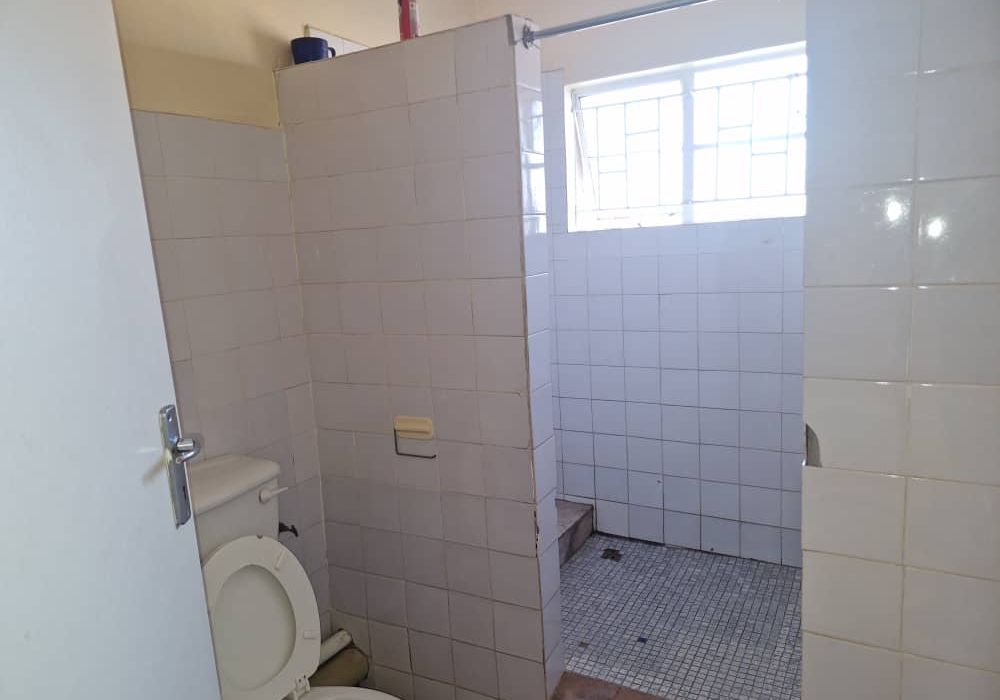 3 Bedroom Garden Flat for Sale in Meyrick Park 