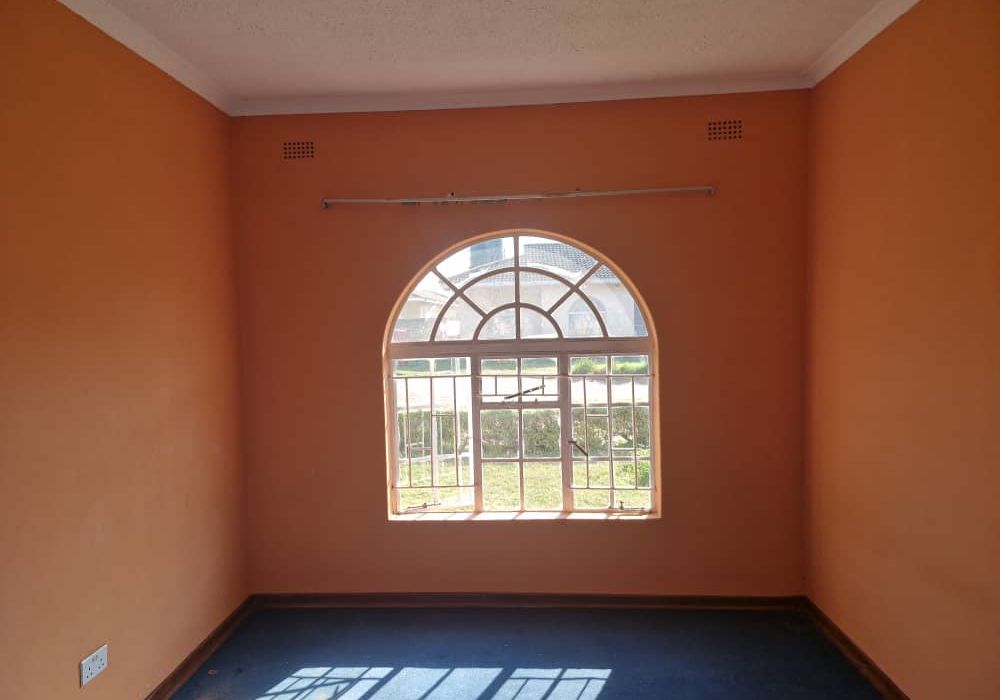 3 Bedroom Garden Flat for Sale in Meyrick Park 