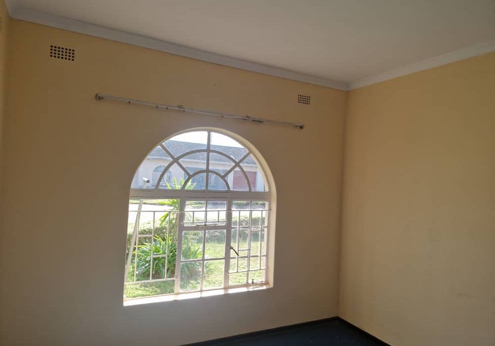 3 Bedroom Garden Flat for Sale in Meyrick Park 