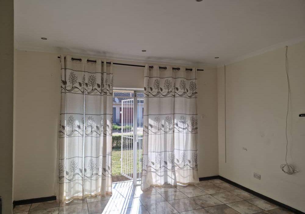 3 Bedroom Garden Flat for Sale in Meyrick Park 