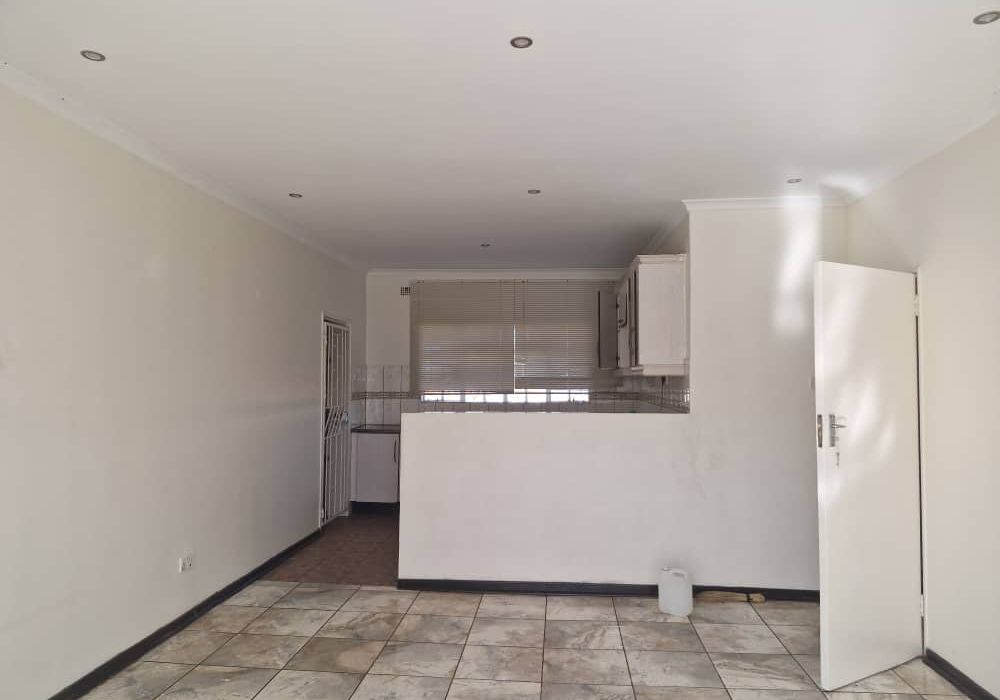 3 Bedroom Garden Flat for Sale in Meyrick Park 